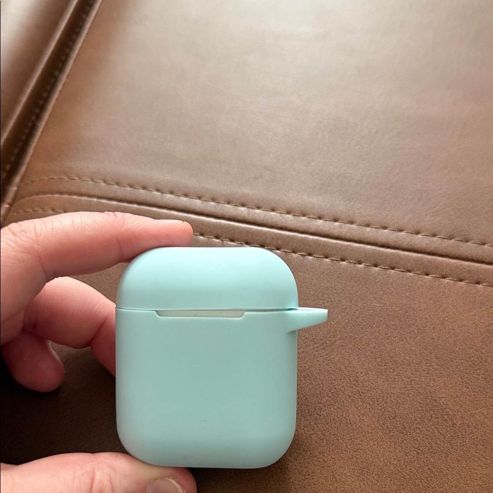 AirPods with silicone Case